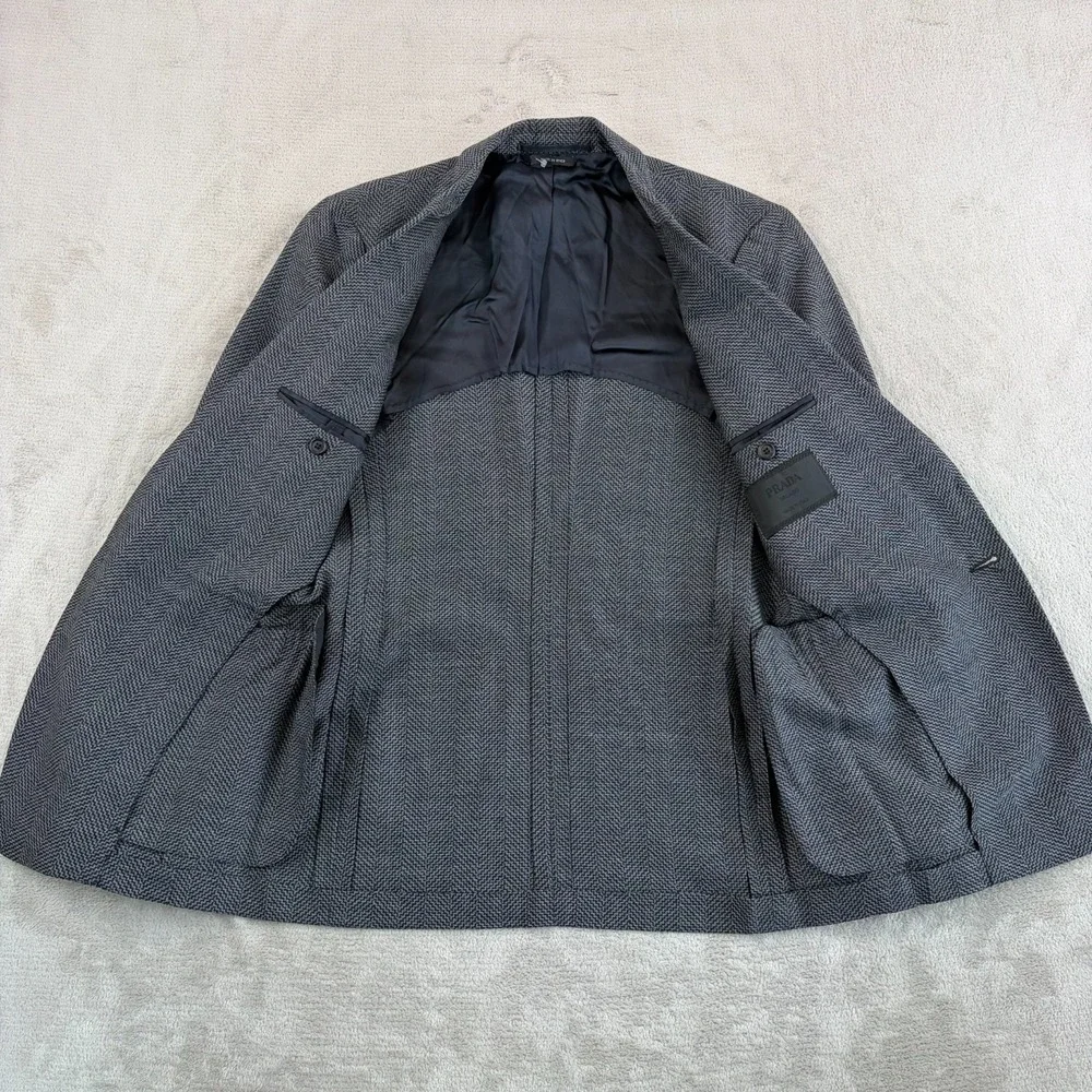 Prada Milano Blazer Jacket Sport Coat Men 36R Grey Black Geo Wool Blend‎ Italy